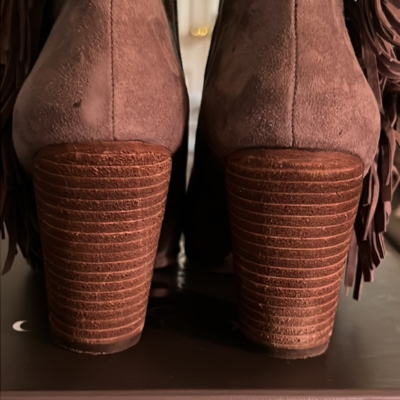 Vince camuto size 7 - Picture 2 of 4